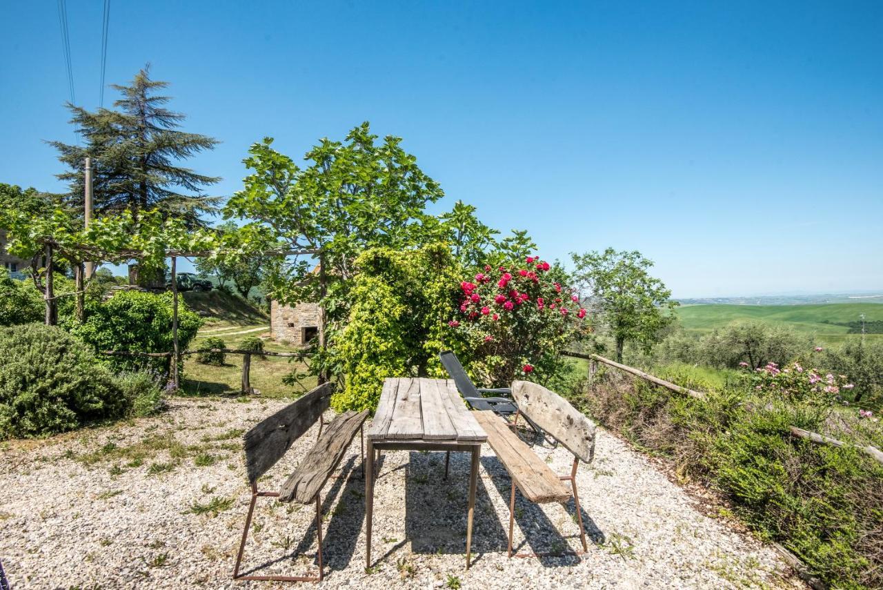 Appartamento Gemma Bianca-Tavoleto Castiglione dʼOrcia Exteriér fotografie
